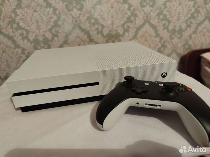 Xbox One S