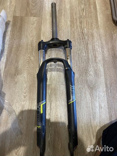 Вилка SR Suntour XCM-HLO-DS, 27.5