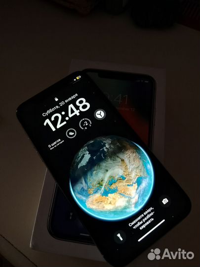 iPhone X, 64 ГБ