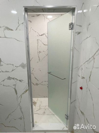 Стеклянная дверь на заказ от 3 дней