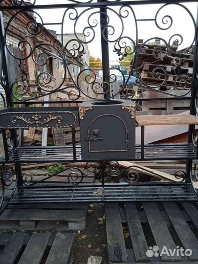 Кованые мангалы с крышей