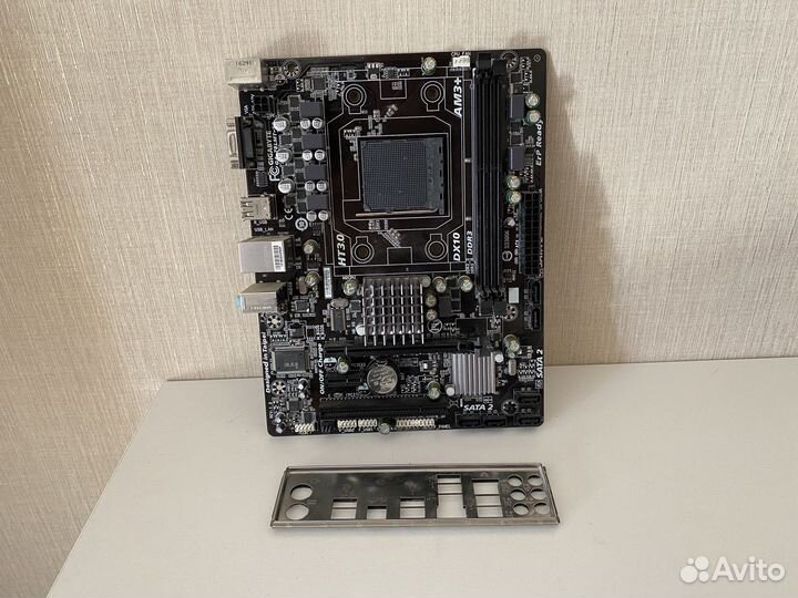 Материнская плата am3+