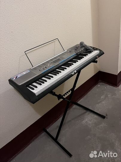Синтезатор casio LK 220