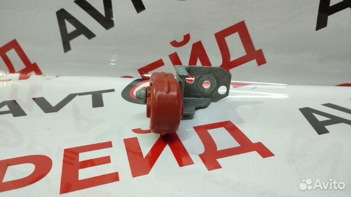 Подушка глушителя Volkswagen Passat 3G czea