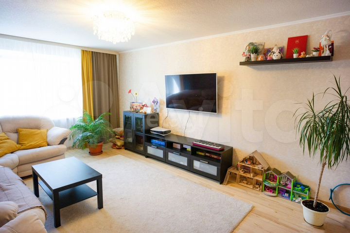 3-к. квартира, 82 м², 3/7 эт.