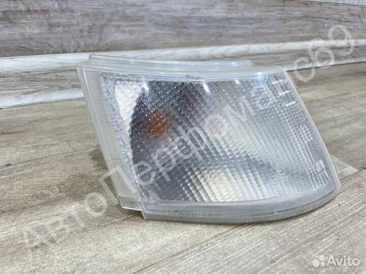 Поворотник правый Ваз 2110 2111 2112