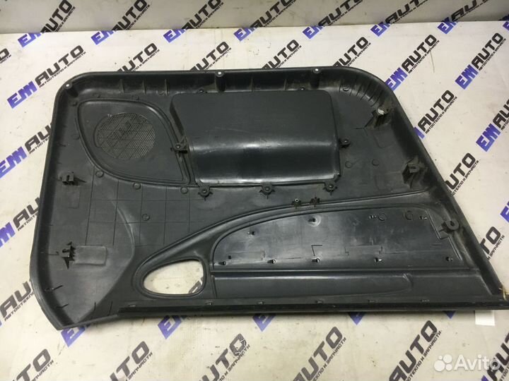 Обшивка двери передней правой Шевроле Ланос