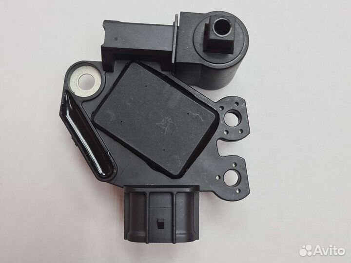 Регулятор напряжения генератора Solaris Rio 3