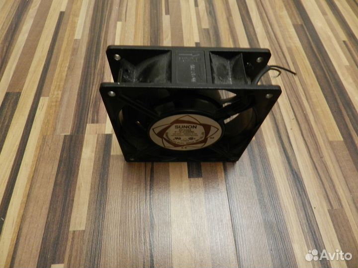 Вентилятор для корпуса 120 мм