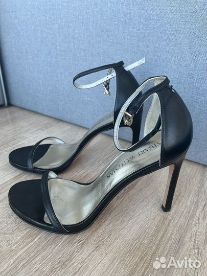 Босоножки Stuart Weitzman Nudist song