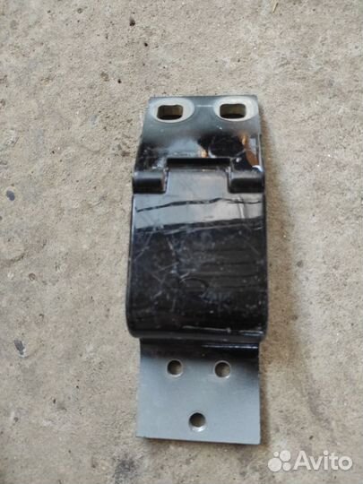 Петля двери Мерседес W463