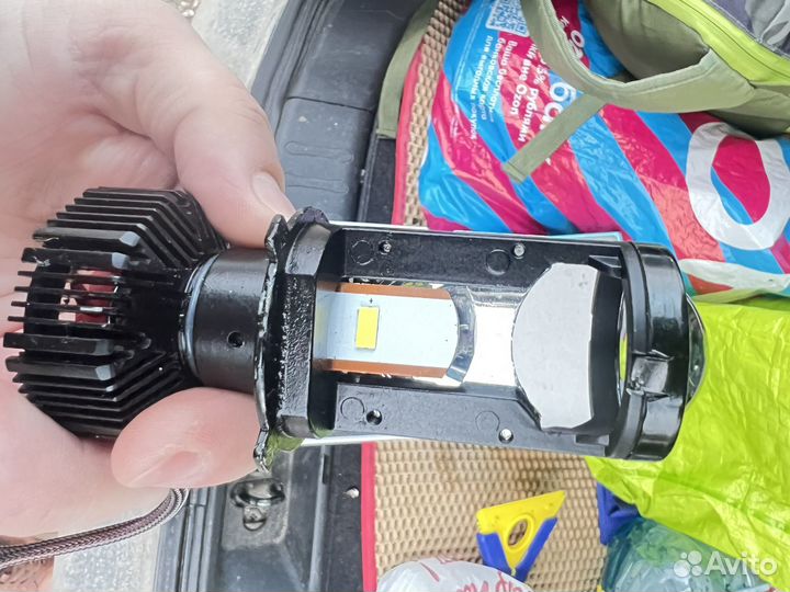 Светодиодная лампа H 4 с линзой