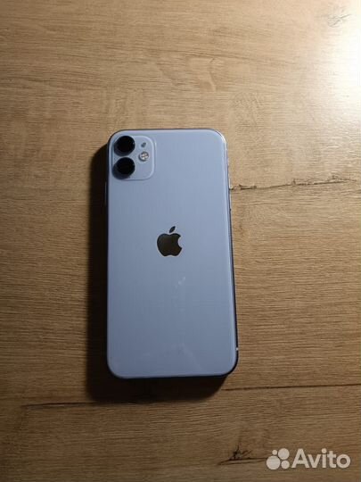 Телефон iPhone 11