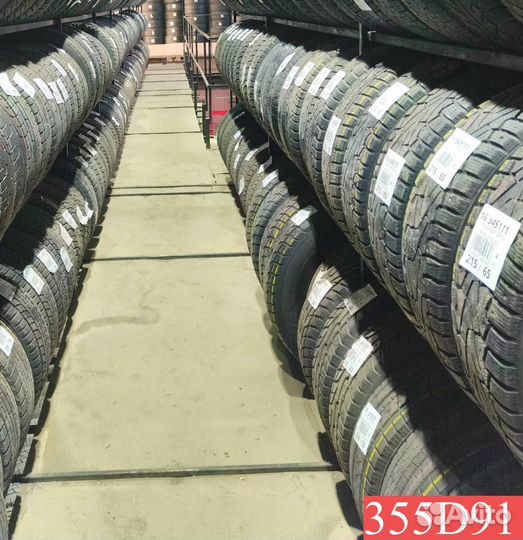 Hankook Optimo H426 215/55 R17 90N