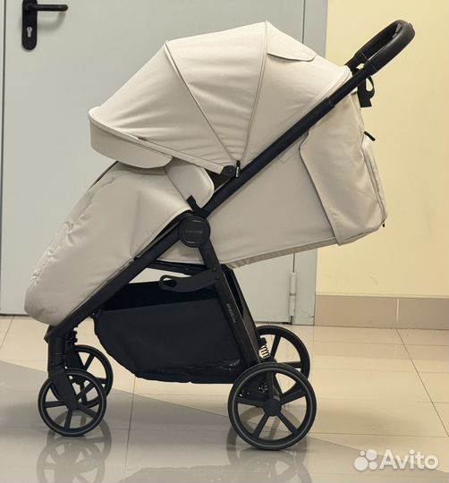 Прогулочная коляска Carrello bravo lite
