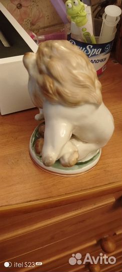 Фарфоровые статуэтка.