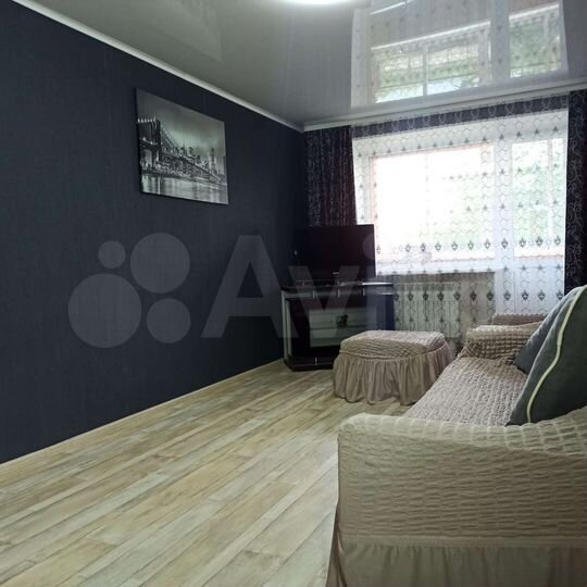 2-к. квартира, 53 м², 1/2 эт.