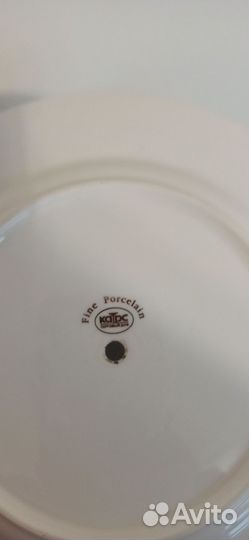 Двухъярусное блюдо для подачи