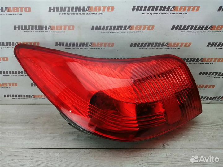 Фонарь правый Пежо 308