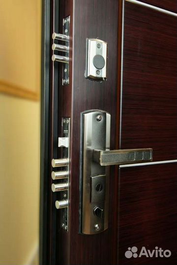 Ремонт дверей,врезка замков,сварочные работы