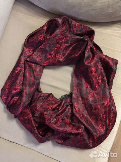 Шелковый шарф