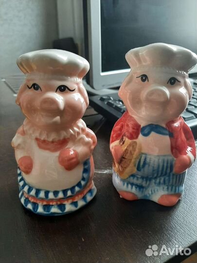 Солонка и перечница свиньи