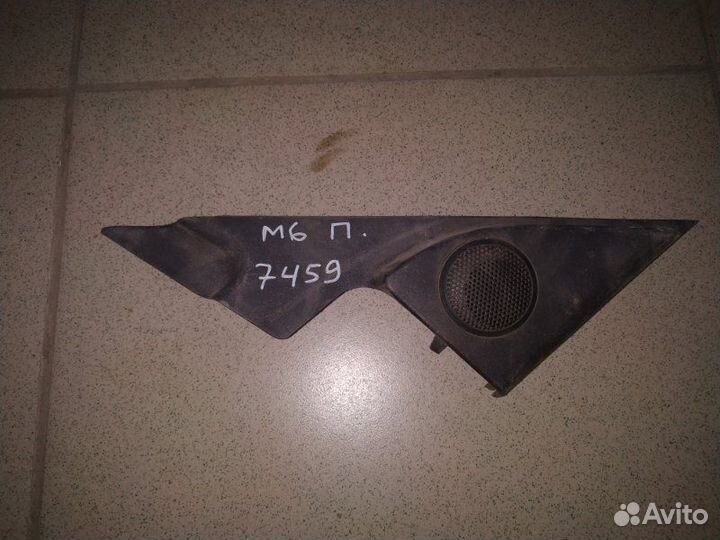 Крышка зеркала внутренняя передняя правая Mazda 6