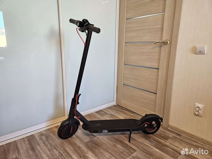 Электросамокат Xiaomi Scooter Mijia M365 Pro