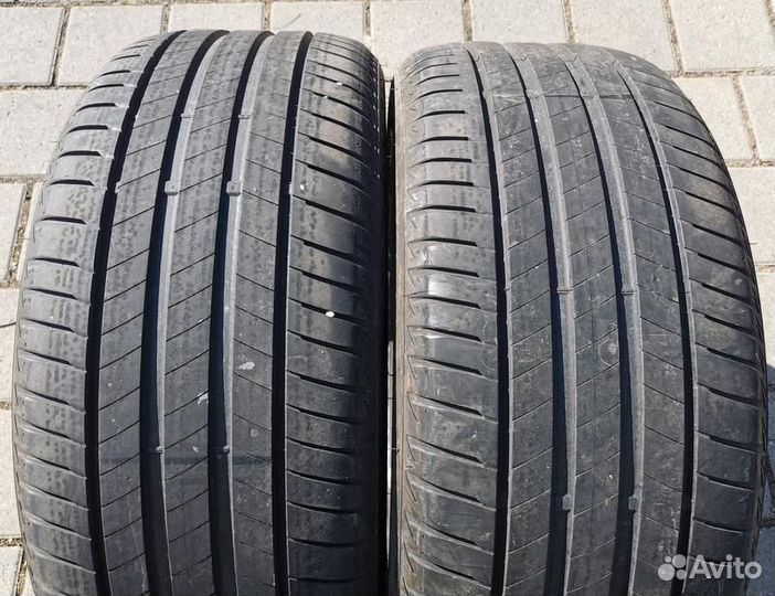 Bridgestone Turanza T005 215/55 R17