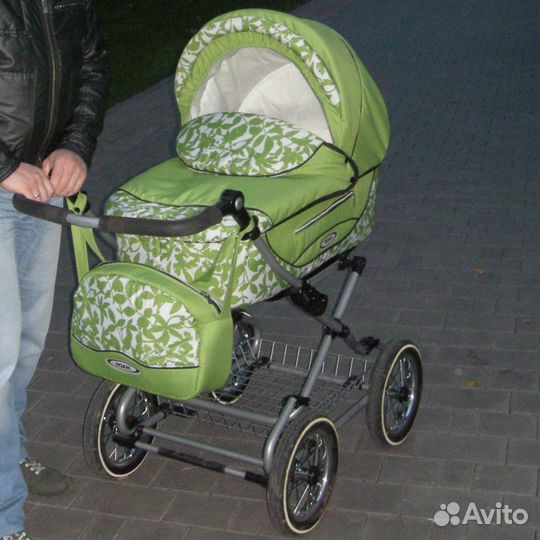 Продается детская коляска roan kortina