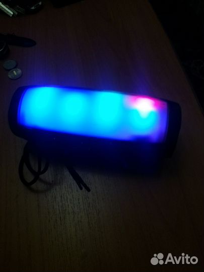 Блютуз колонка со светомузыкой