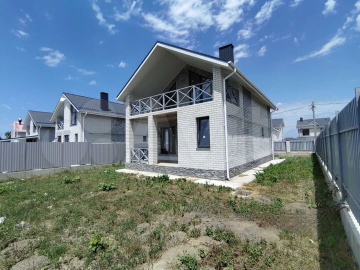 Дом 170 м² на участке 6 сот.