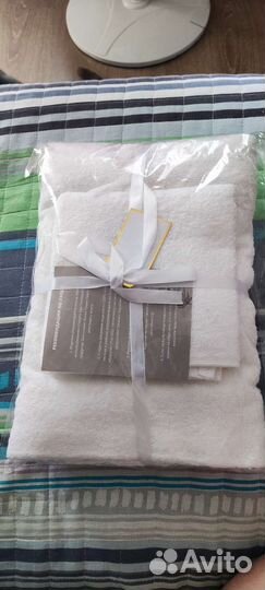 Махровые полотенца новые