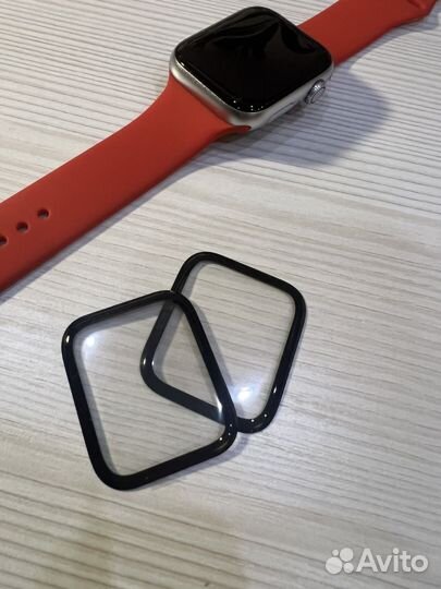 Защитные стекла на apple watch 44 mm