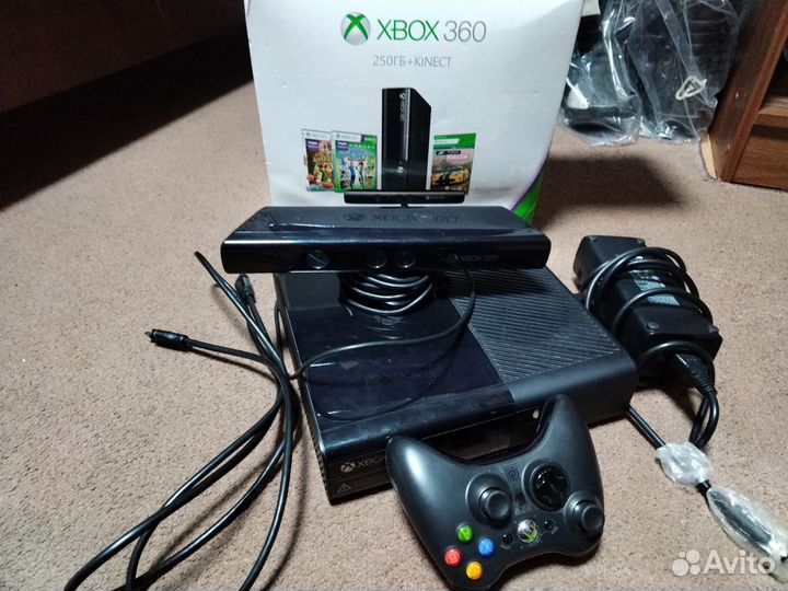 Xbox 360e freeboot 250gb+kinect