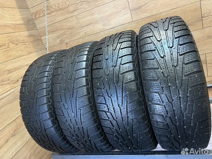 Nokian Tyres Hakkapeliitta R SUV 225/65 R17 106R
