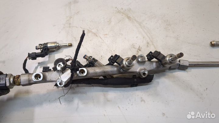 Форсунка топливная Volkswagen Jetta 7 2018