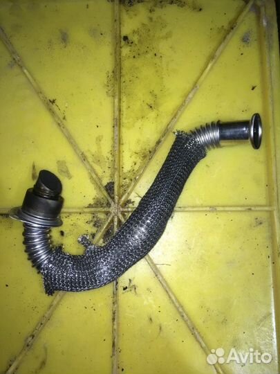 Трубка егр Peugeot Partner B9 DV6 9HZ 2010