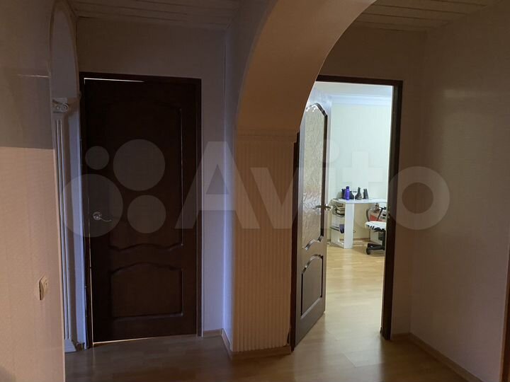 3-к. квартира, 74,2 м², 2/5 эт.