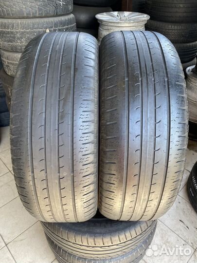 Goodyear EfficientGrip SUV 4x4 245/65 R17 111H