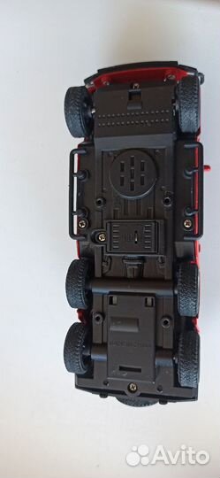 Машинка-внедорожник