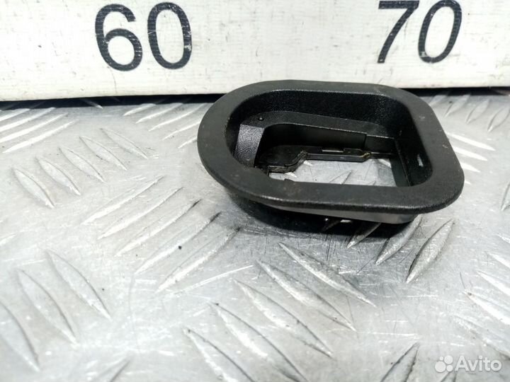 Б/У Фиксатор крепления грузов багажника#001