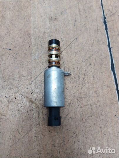 Клапан фазорегулятора Opel Astra H Z18XER 2008