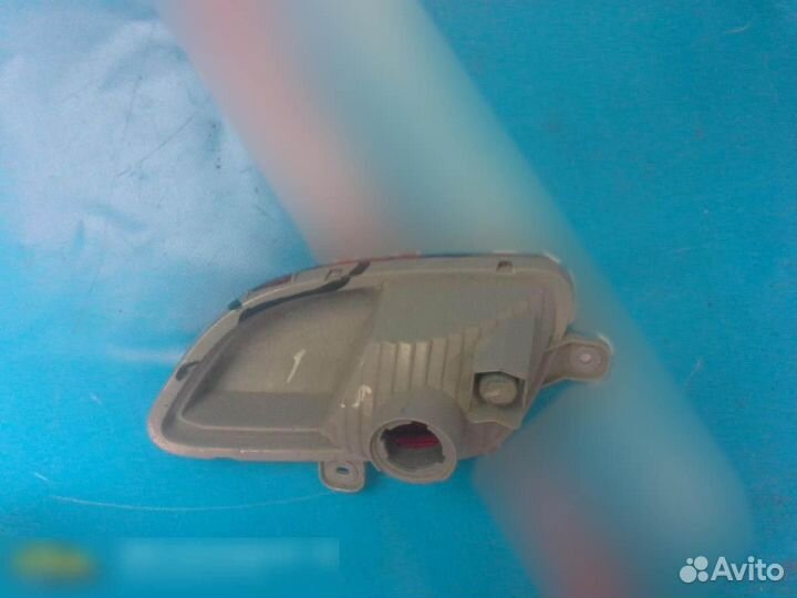 Фонарь задний в бампер правый Kia Venga 2010
