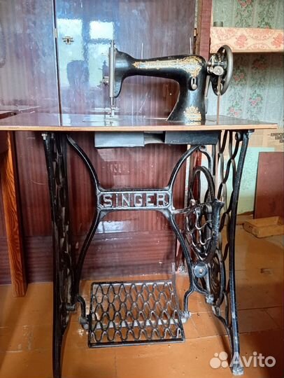 Швейная машинка 