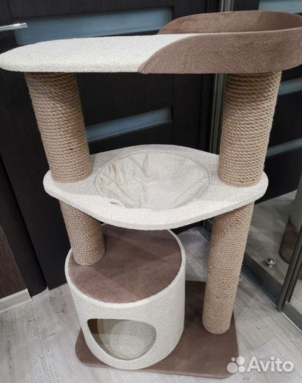 Домик с когтеточкой для кошек