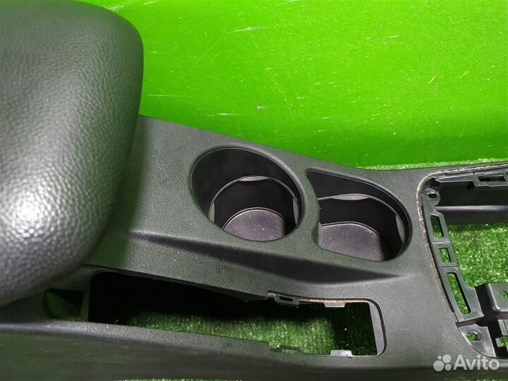 Консоль центральная с подлокотником KIA ceed (ED)