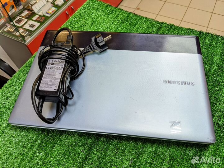Samsung NP-RV520 (Гарантия)