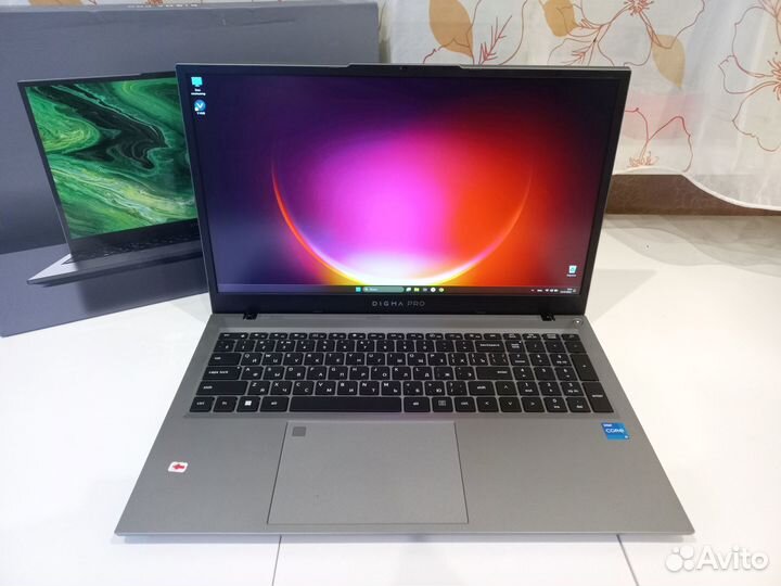 Современны ноутбук digma PRO Fortis M 17.3