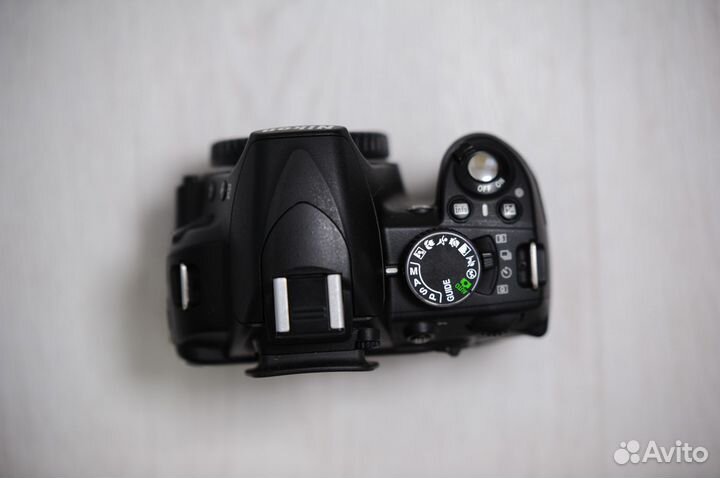 Зеркальный фотоаппарат Nikon d3100